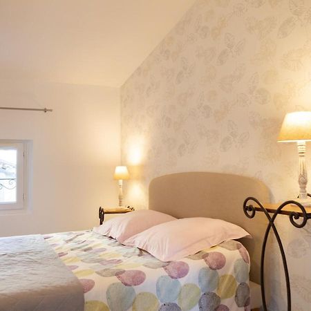 Appartement Spacieux Rochereau LʼIsle-sur-la-Sorgue Exteriér fotografie