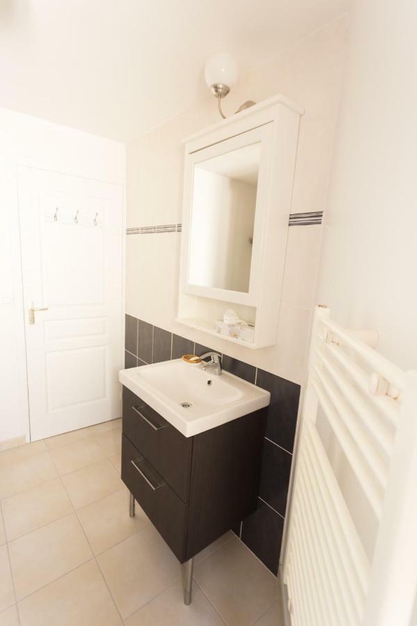 Appartement Spacieux Rochereau LʼIsle-sur-la-Sorgue Exteriér fotografie